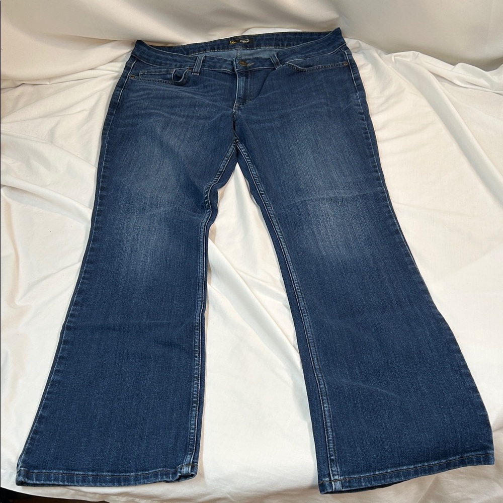 Lee Regular Fit Bootcut Mid Rise Dark Blue Denim Jeans Size 16